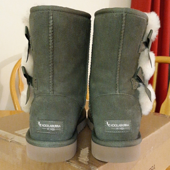 NIB Koolaburra short w/ 2 side bows - Picture 3 of 9